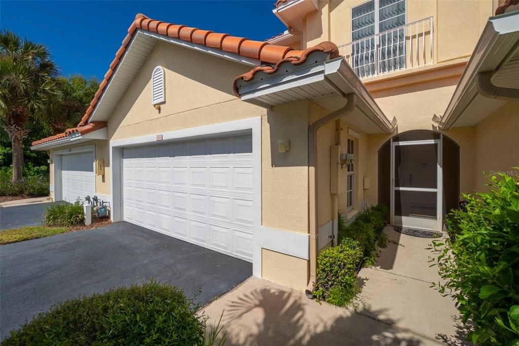 For Sale: $385,000 (4 beds, 3 baths, 2350 Square Feet)