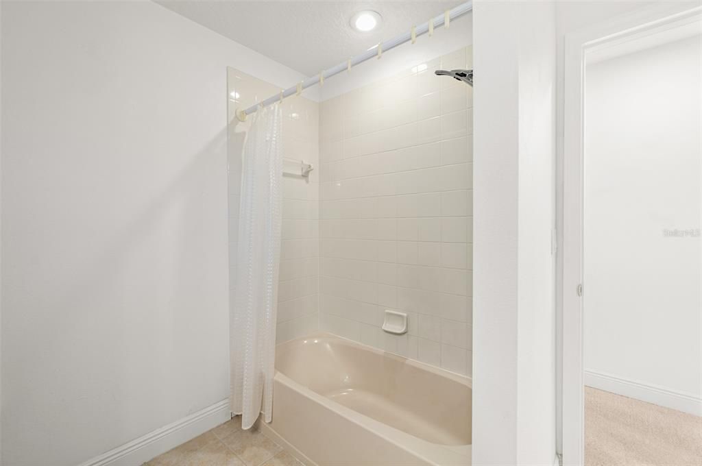 For Sale: $385,000 (4 beds, 3 baths, 2350 Square Feet)