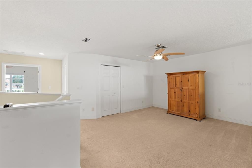 For Sale: $385,000 (4 beds, 3 baths, 2350 Square Feet)