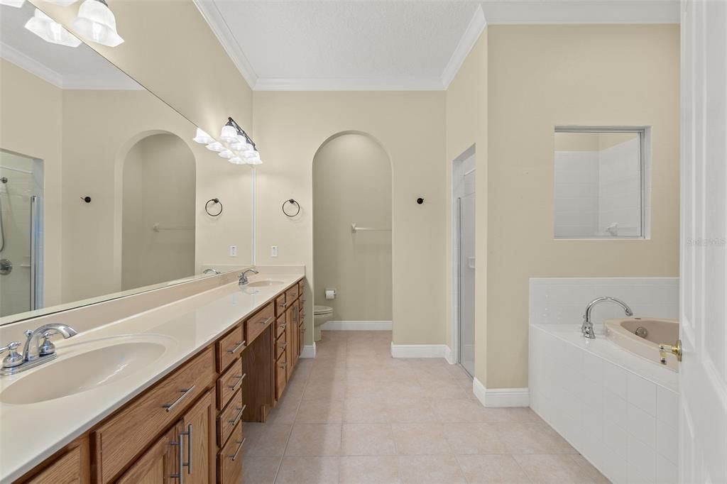 For Sale: $385,000 (4 beds, 3 baths, 2350 Square Feet)