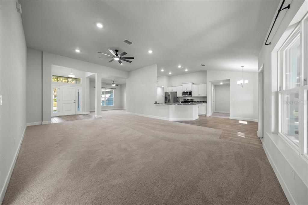 待售: $359,990 (4 贝兹, 2 浴室, 2333 平方英尺)