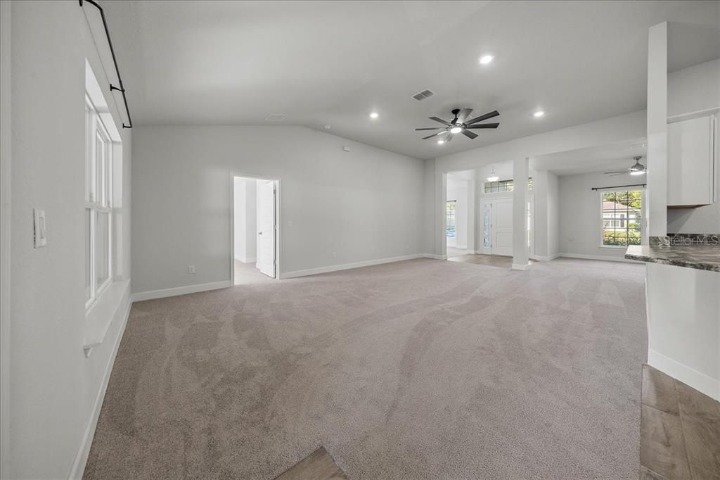 待售: $359,990 (4 贝兹, 2 浴室, 2333 平方英尺)