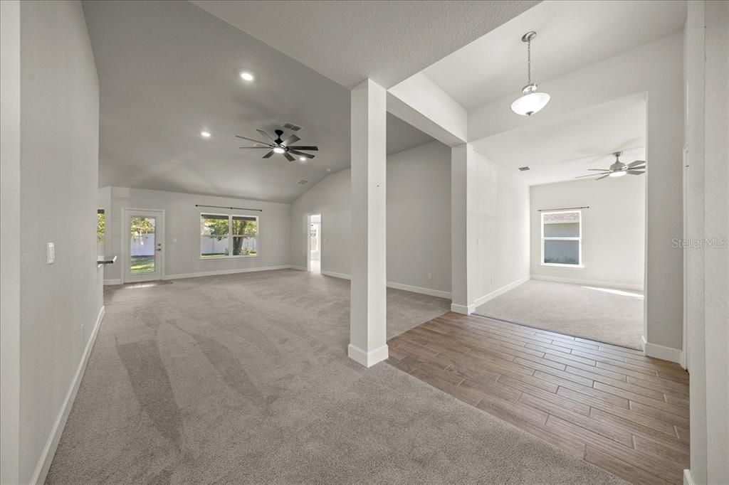 待售: $359,990 (4 贝兹, 2 浴室, 2333 平方英尺)