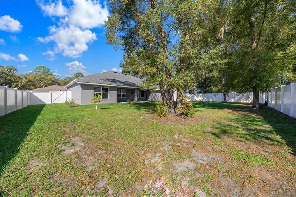 待售: $359,990 (4 贝兹, 2 浴室, 2333 平方英尺)