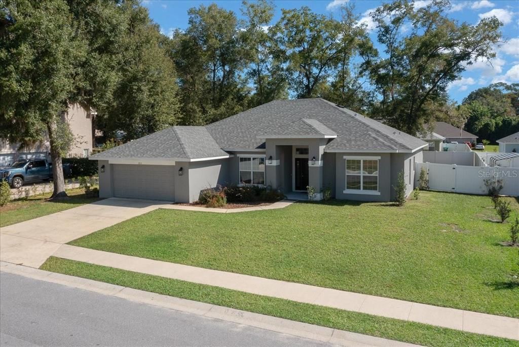 待售: $359,990 (4 贝兹, 2 浴室, 2333 平方英尺)