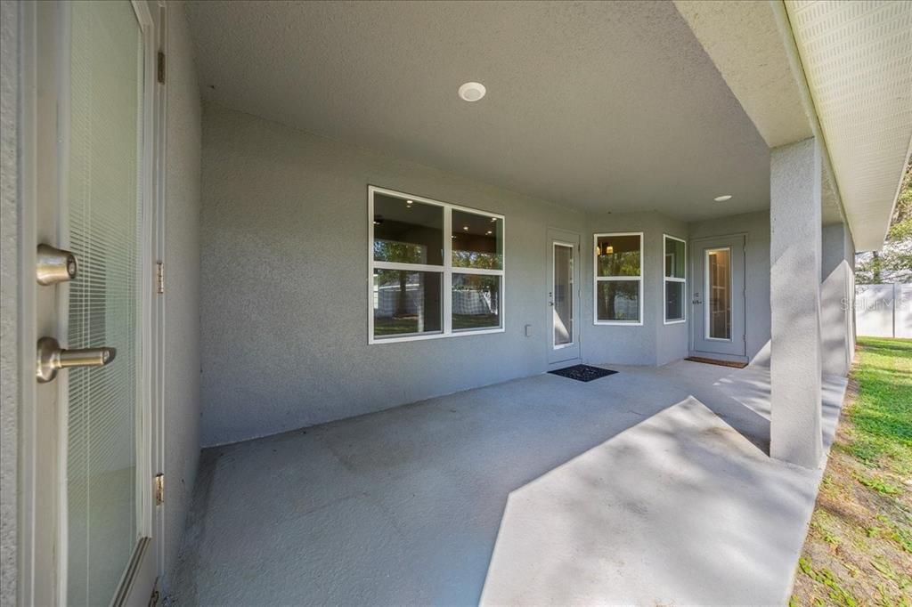 待售: $359,990 (4 贝兹, 2 浴室, 2333 平方英尺)