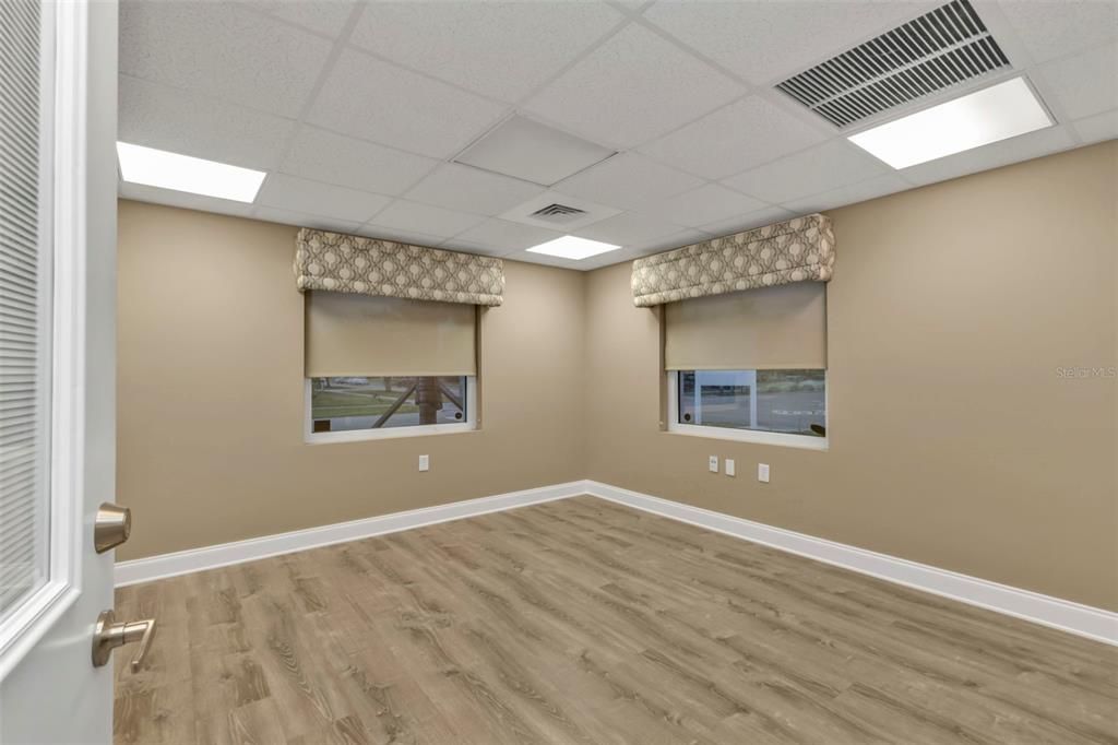 待售: $1,350,000 (0 贝兹, 0 浴室, 4917 平方英尺)