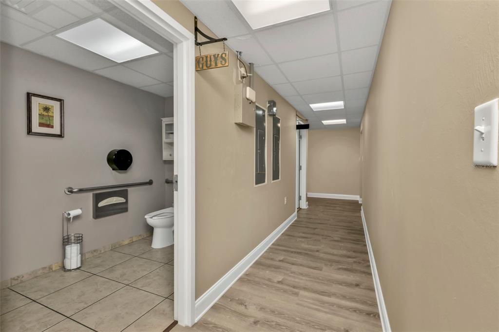 待售: $1,350,000 (0 贝兹, 0 浴室, 4917 平方英尺)