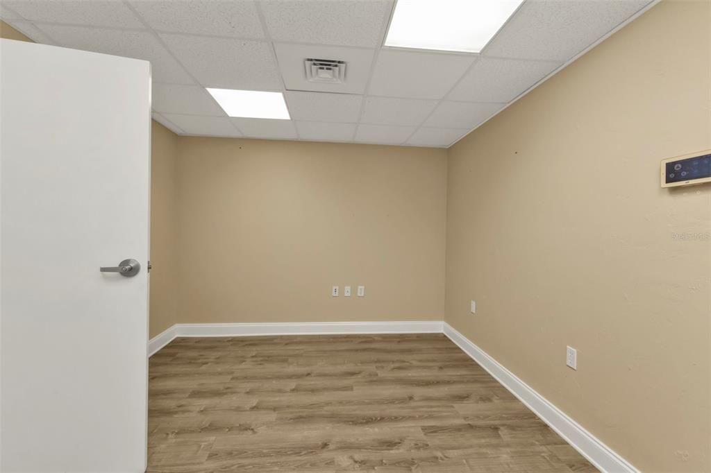 待售: $1,350,000 (0 贝兹, 0 浴室, 4917 平方英尺)