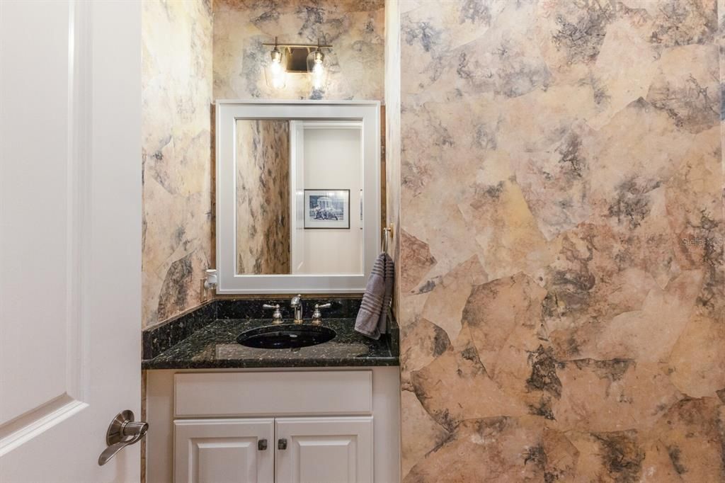 待售: $3,189,900 (6 贝兹, 5 浴室, 5318 平方英尺)