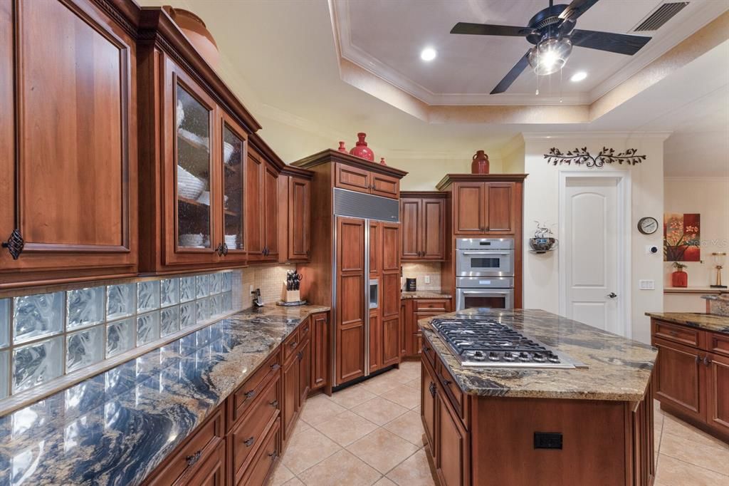 待售: $3,189,900 (6 贝兹, 5 浴室, 5318 平方英尺)