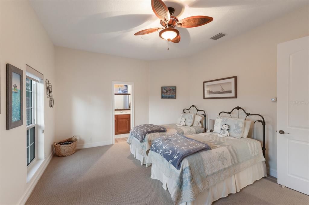 待售: $3,189,900 (6 贝兹, 5 浴室, 5318 平方英尺)