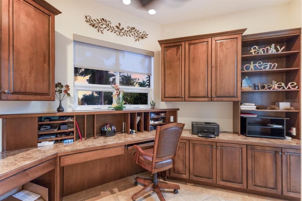 待售: $3,189,900 (6 贝兹, 5 浴室, 5318 平方英尺)