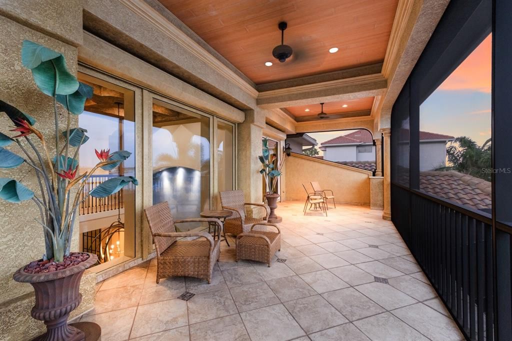 待售: $3,189,900 (6 贝兹, 5 浴室, 5318 平方英尺)