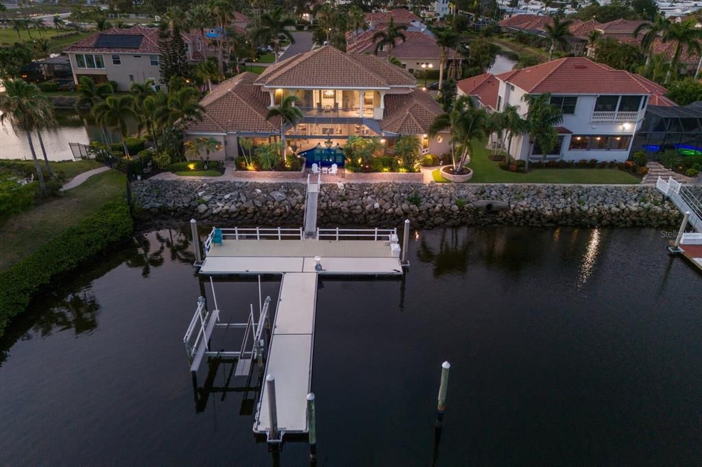 待售: $3,189,900 (6 贝兹, 5 浴室, 5318 平方英尺)