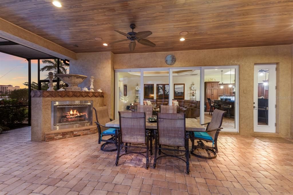 待售: $3,189,900 (6 贝兹, 5 浴室, 5318 平方英尺)