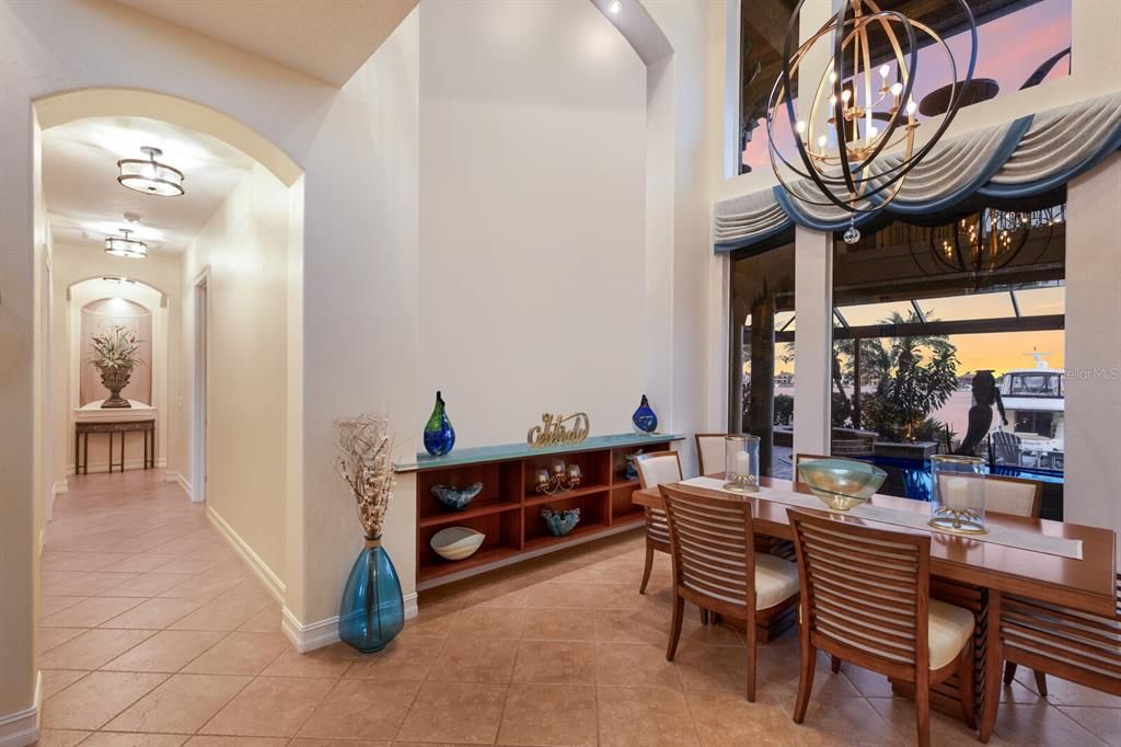 待售: $3,189,900 (6 贝兹, 5 浴室, 5318 平方英尺)