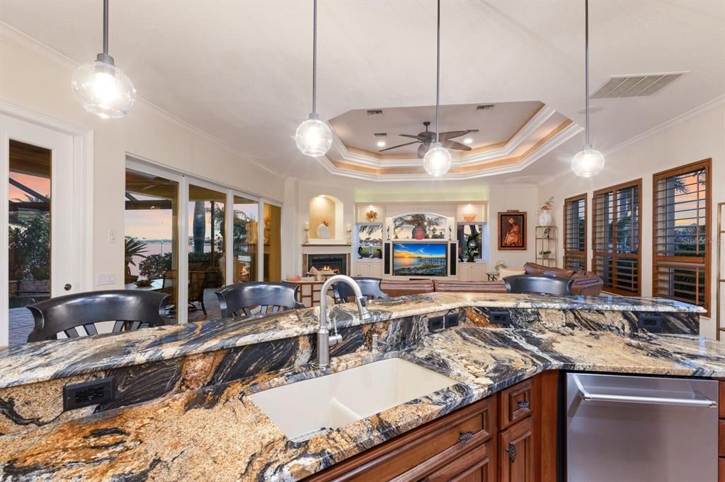 待售: $3,189,900 (6 贝兹, 5 浴室, 5318 平方英尺)