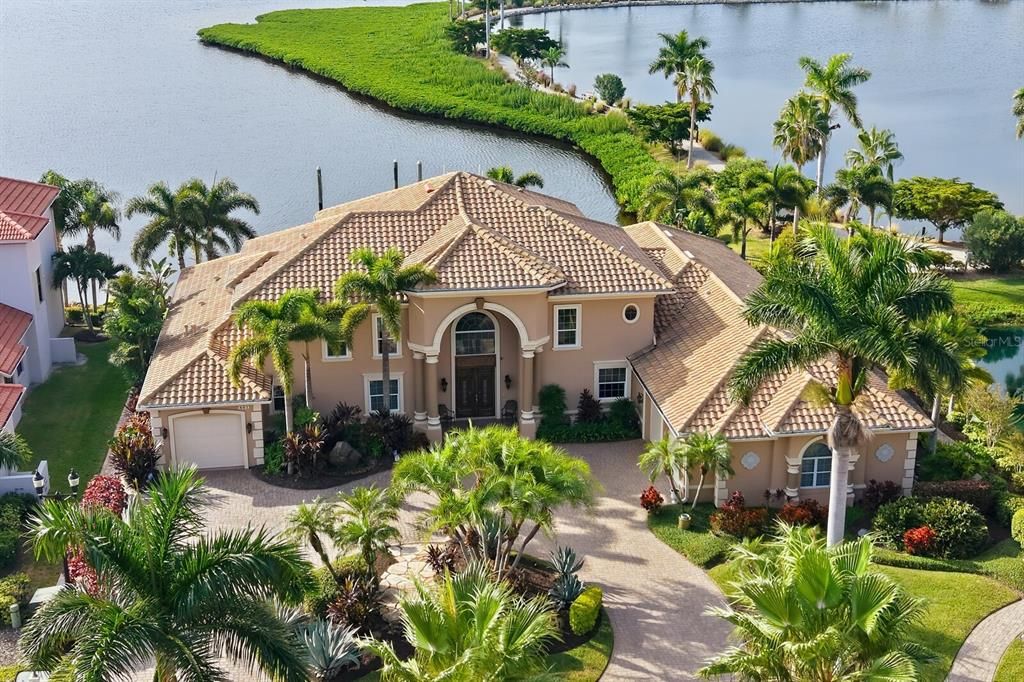 待售: $3,189,900 (6 贝兹, 5 浴室, 5318 平方英尺)