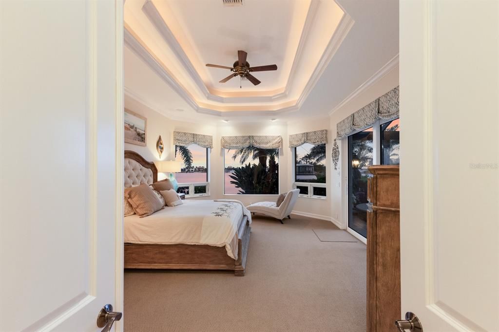 待售: $3,189,900 (6 贝兹, 5 浴室, 5318 平方英尺)