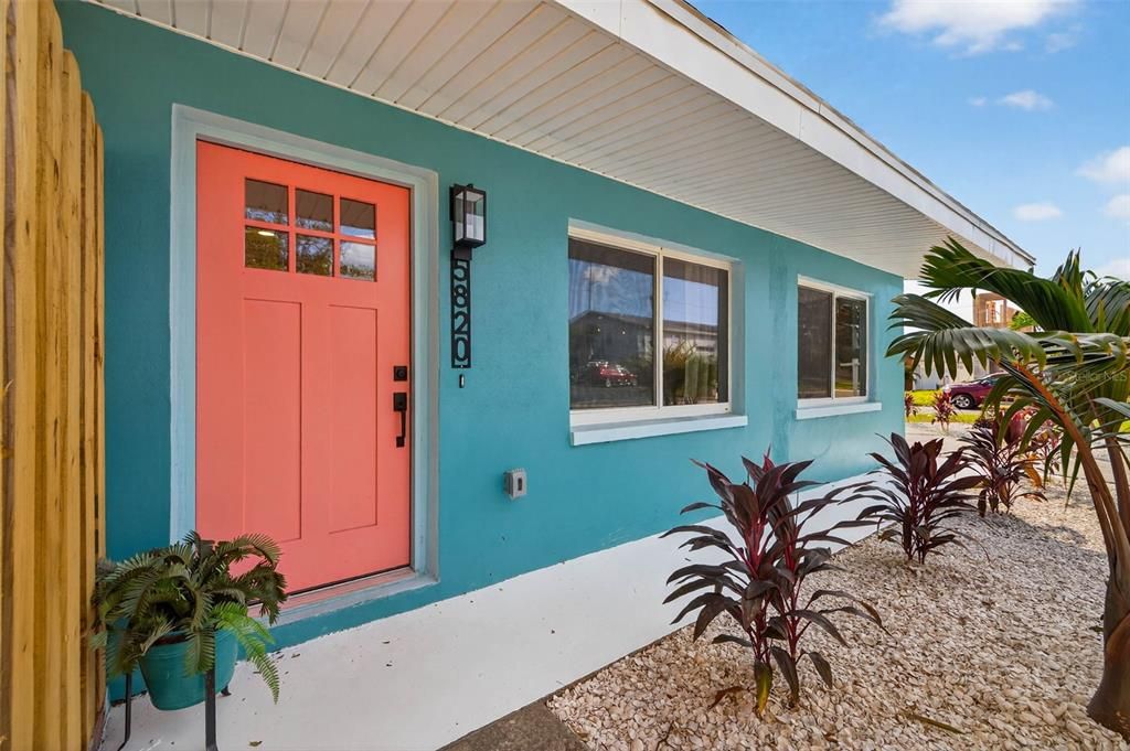 For Sale: $469,900 (3 beds, 2 baths, 1305 Square Feet)