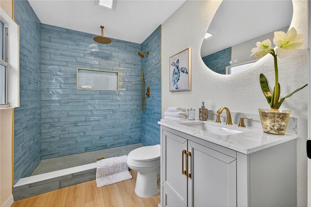 For Sale: $469,900 (3 beds, 2 baths, 1305 Square Feet)