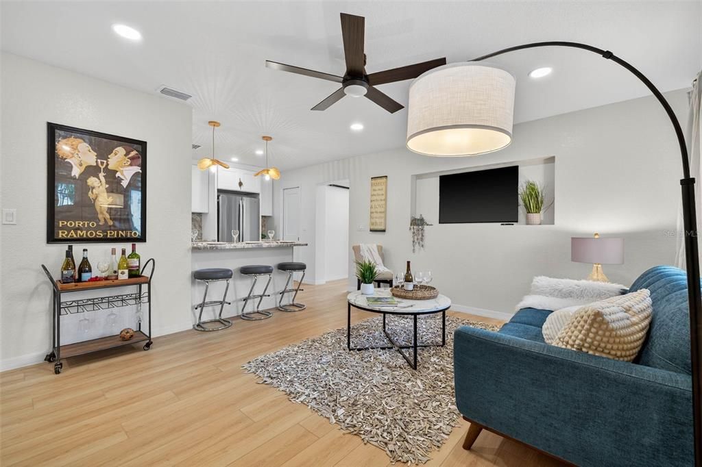 For Sale: $469,900 (3 beds, 2 baths, 1305 Square Feet)