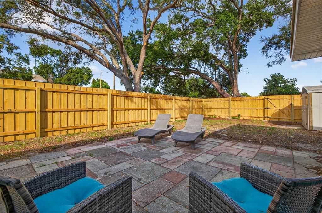 For Sale: $469,900 (3 beds, 2 baths, 1305 Square Feet)