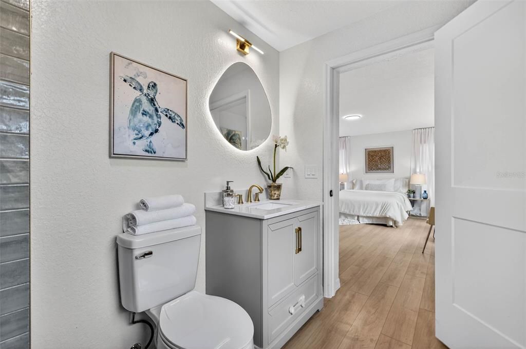 For Sale: $469,900 (3 beds, 2 baths, 1305 Square Feet)