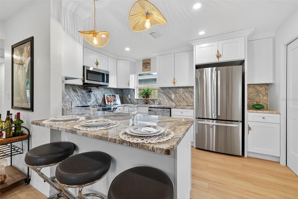 For Sale: $469,900 (3 beds, 2 baths, 1305 Square Feet)