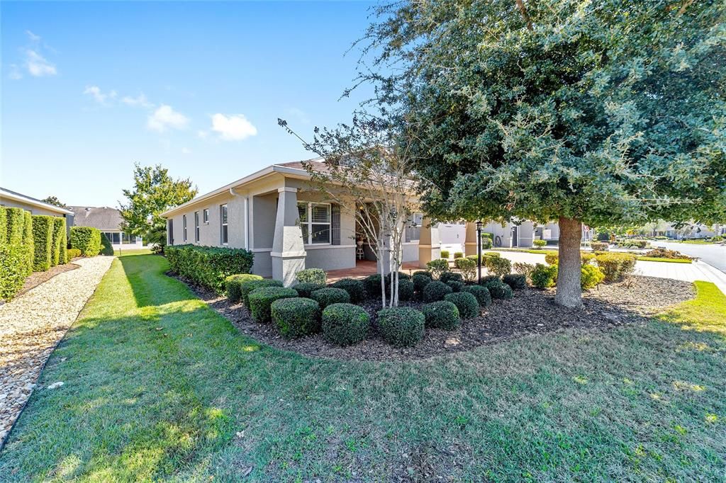 For Sale: $442,000 (3 beds, 3 baths, 2450 Square Feet)