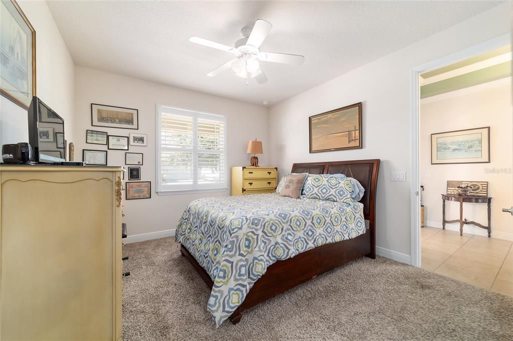 For Sale: $442,000 (3 beds, 3 baths, 2450 Square Feet)