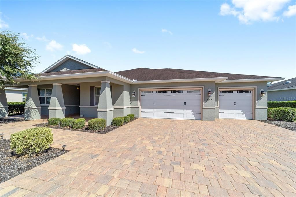 For Sale: $442,000 (3 beds, 3 baths, 2450 Square Feet)