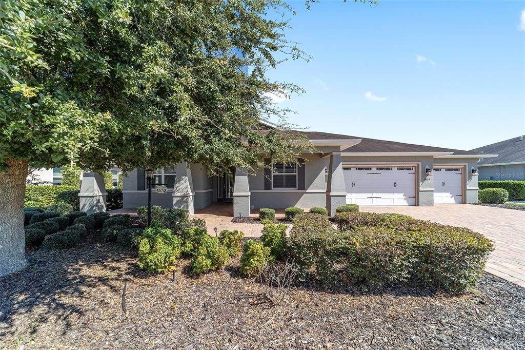 For Sale: $442,000 (3 beds, 3 baths, 2450 Square Feet)