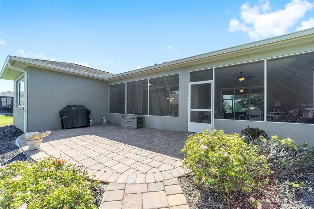 For Sale: $442,000 (3 beds, 3 baths, 2450 Square Feet)