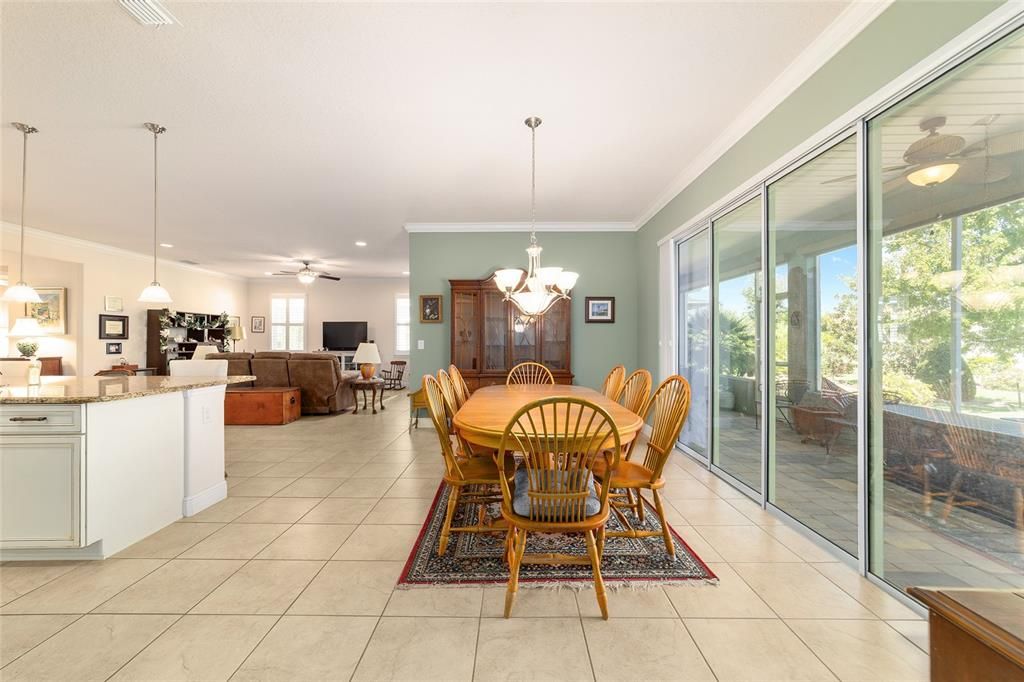 For Sale: $442,000 (3 beds, 3 baths, 2450 Square Feet)