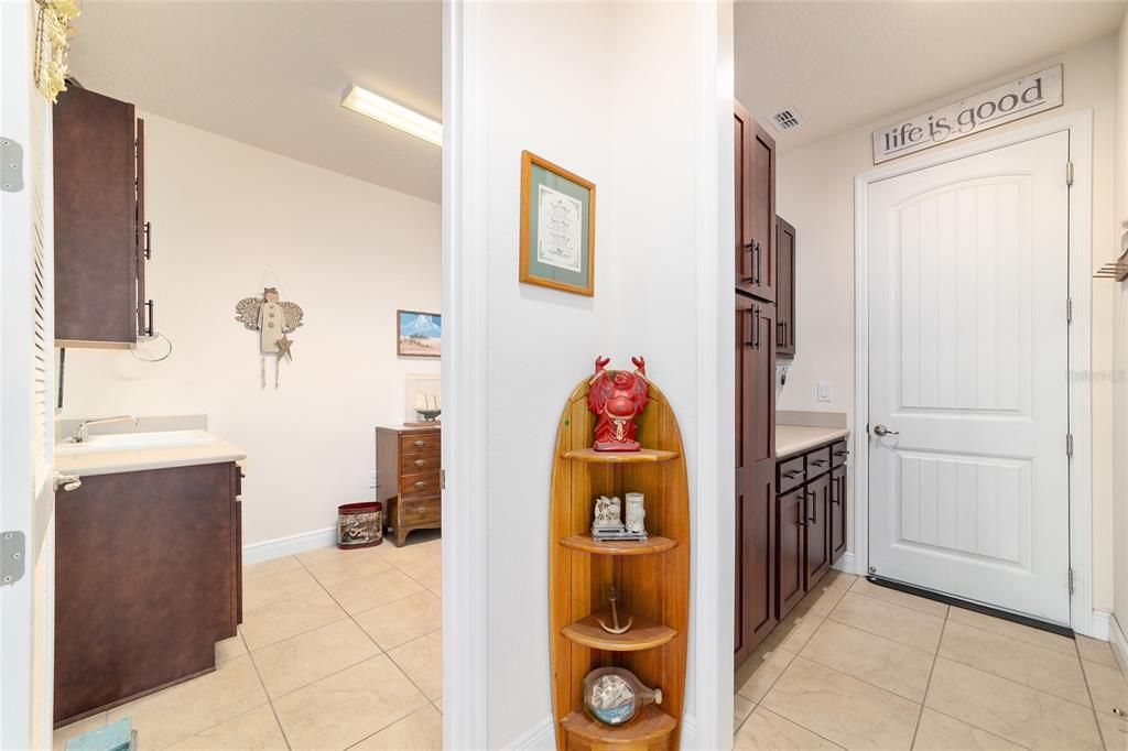 For Sale: $442,000 (3 beds, 3 baths, 2450 Square Feet)