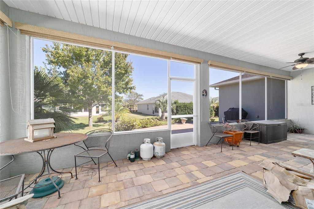 For Sale: $442,000 (3 beds, 3 baths, 2450 Square Feet)