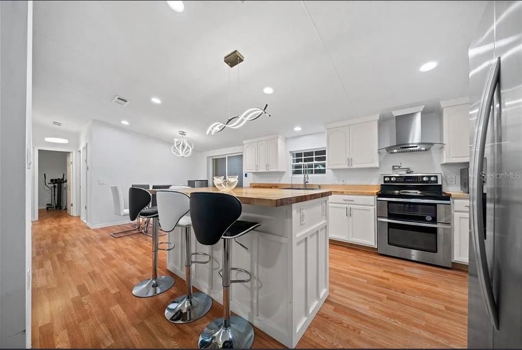 En Renta: $2,100 (4 camas, 2 baños, 1512 Pies cuadrados)