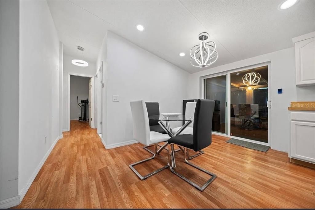 En Renta: $2,100 (4 camas, 2 baños, 1512 Pies cuadrados)