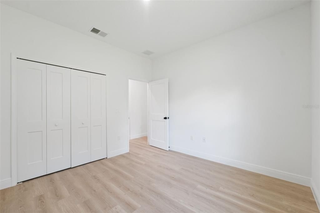 For Sale: $305,000 (4 beds, 2 baths, 1751 Square Feet)