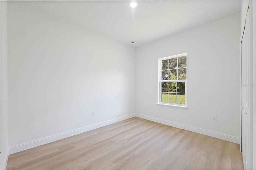 For Sale: $305,000 (4 beds, 2 baths, 1751 Square Feet)