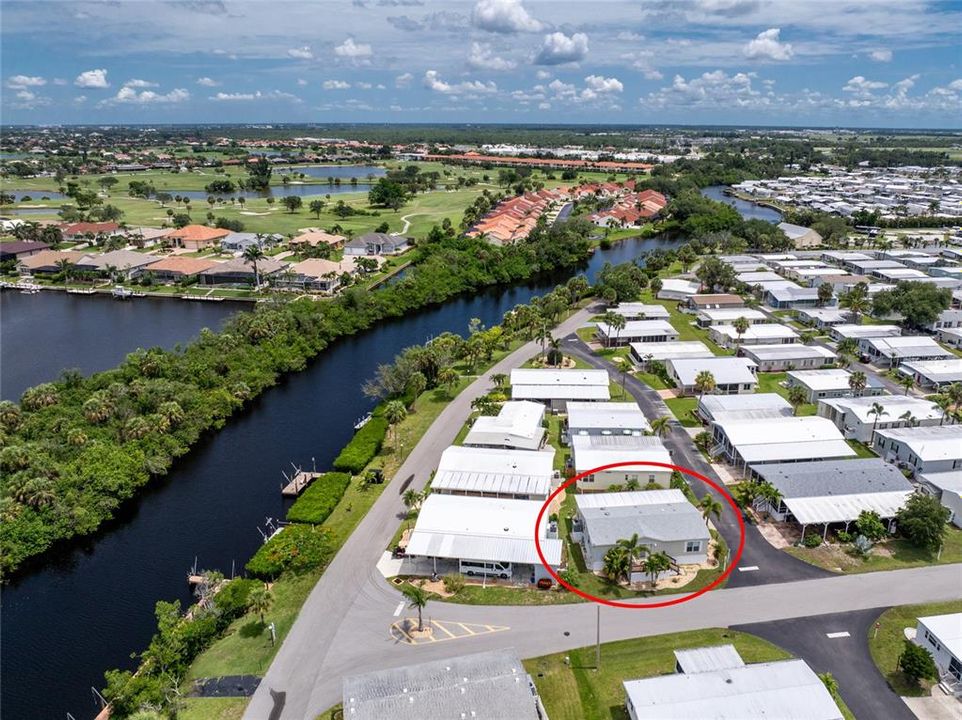 For Sale: $165,000 (2 beds, 2 baths, 1269 Square Feet)