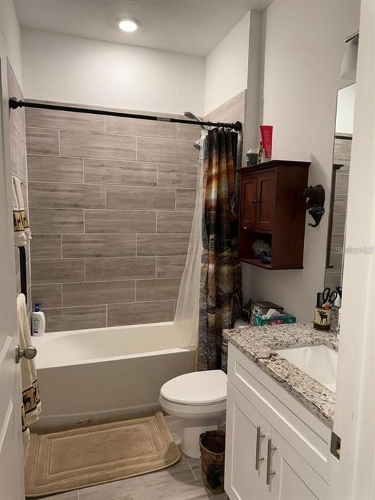 For Rent: $1,800 (4 beds, 2 baths, 1682 Square Feet)