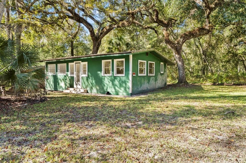 На продажу: $399,900 (5 спален, 3 ванн, 2278 Квадратных фут)