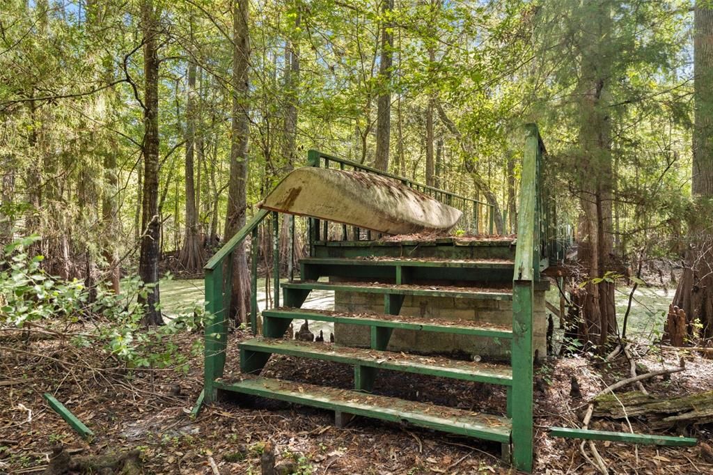 На продажу: $399,900 (5 спален, 3 ванн, 2278 Квадратных фут)