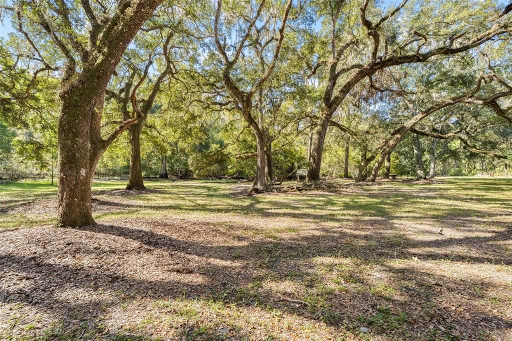 На продажу: $399,900 (5 спален, 3 ванн, 2278 Квадратных фут)