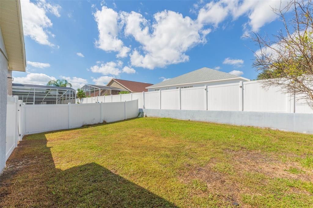 Activo con contrato: $539,900 (4 camas, 3 baños, 2573 Pies cuadrados)