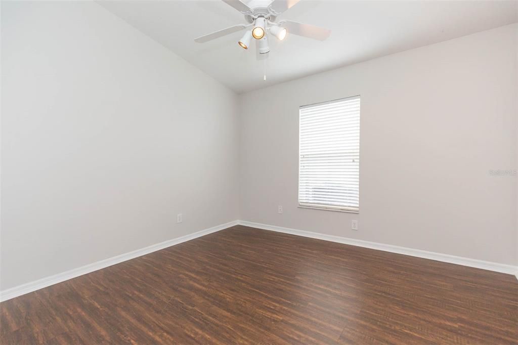 Activo con contrato: $539,900 (4 camas, 3 baños, 2573 Pies cuadrados)