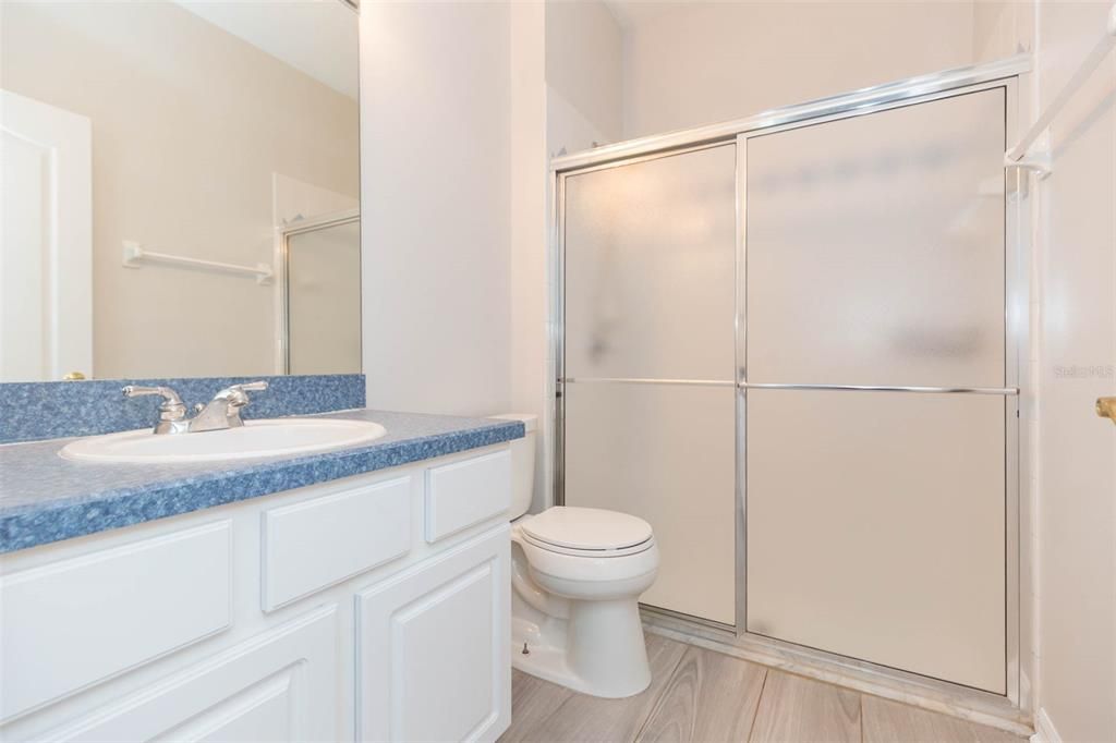 Activo con contrato: $539,900 (4 camas, 3 baños, 2573 Pies cuadrados)